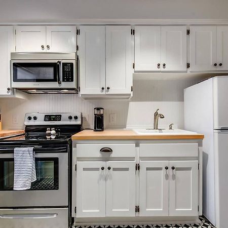 Mckenize Guest House: Travis Suite 1 Bd, 1Ba Марбл-Фолс Экстерьер фото